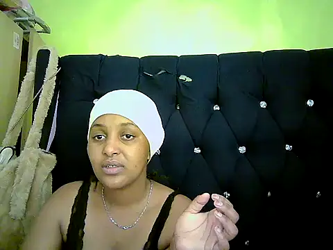 Swthoney12 - am new make me cum love........