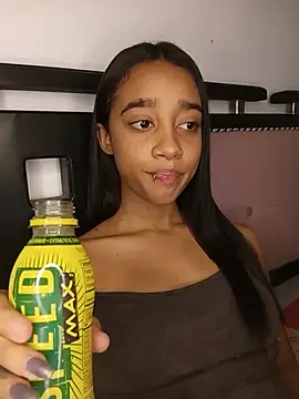 Zoe_Sweett18 - naked +tits show
