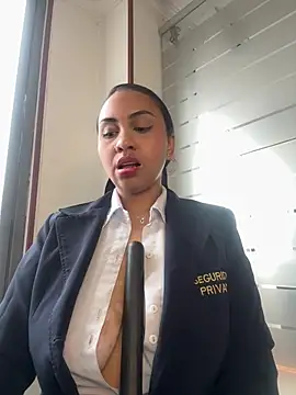 Jade_chers - FINGERING AND SPIT PUSSY(GO TO BATHROOM)