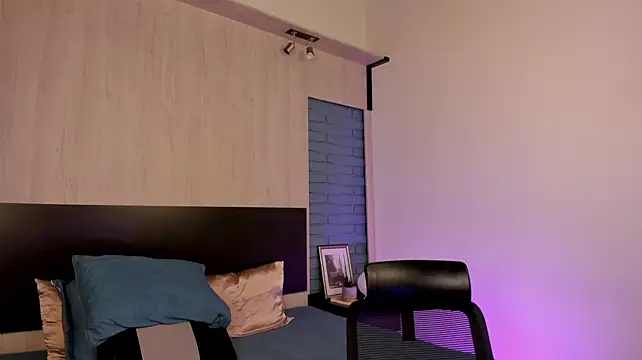 Abriil_cutee - SPANK ASS x15