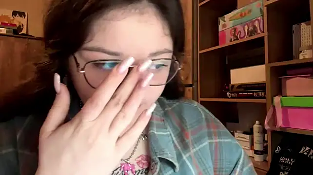 ArianaHowk - rub my cheeks <3