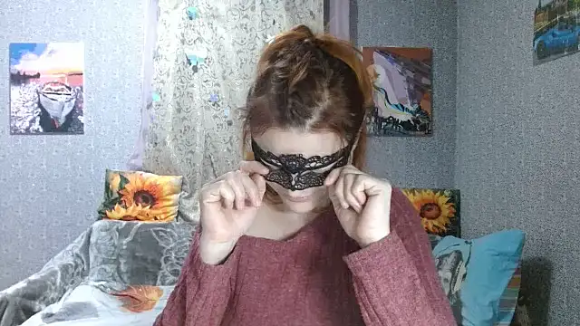 KISS-LINA - dancing in underwear