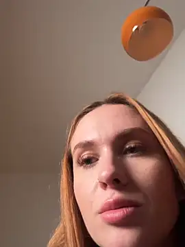 ChiaraVelvet - Flash boobs for 3 min🍒