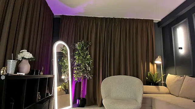 LexySinner - Lips Tease🫦🌶️