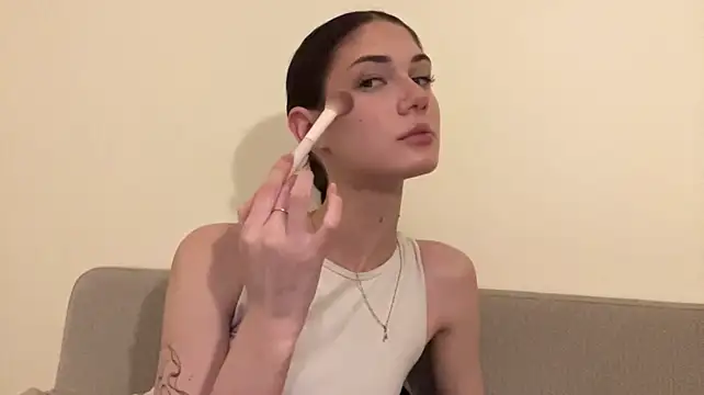 KiraChance - make a heart