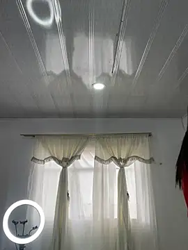 Marianahb-e - Dildo in pussy