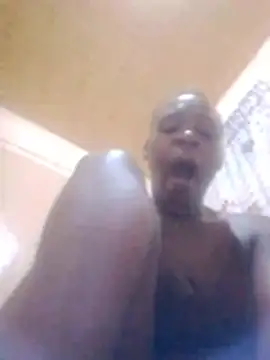 SLENDER-BERRY - 2 fingers in ass