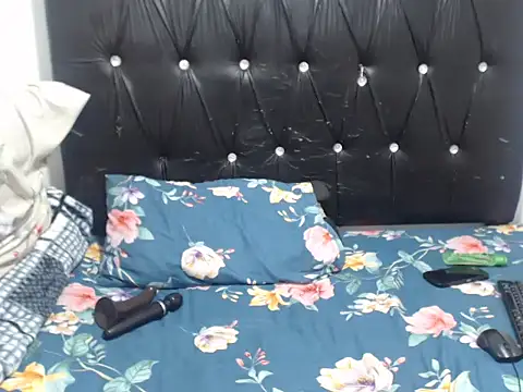 FreakyNoxy - squirt