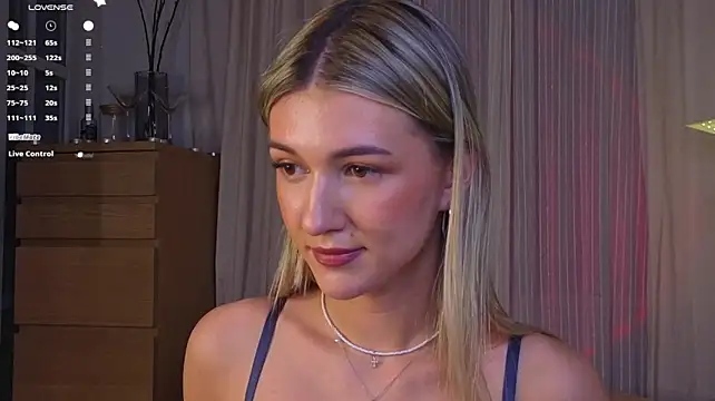 AdelaNovela - Put hand in panties for masturbation