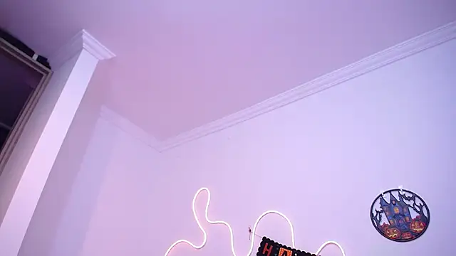 Selene_swee - ride dildo 5 min ❤️‍🔥