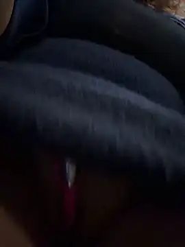 AnneKane - Cameltoe, touch pussy lips 😳 LT=🎁