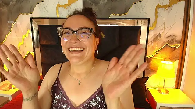ANGELIKSALAZAR - RUB MY ASSHOLE