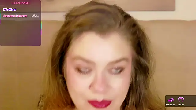 PetersEmily - oil on my tits