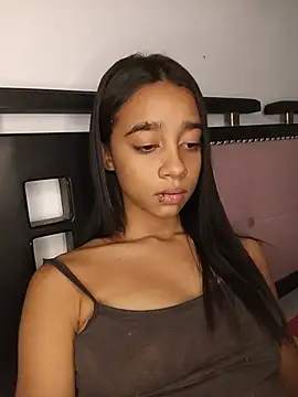 Zoe_Sweett18 - naked +tits show