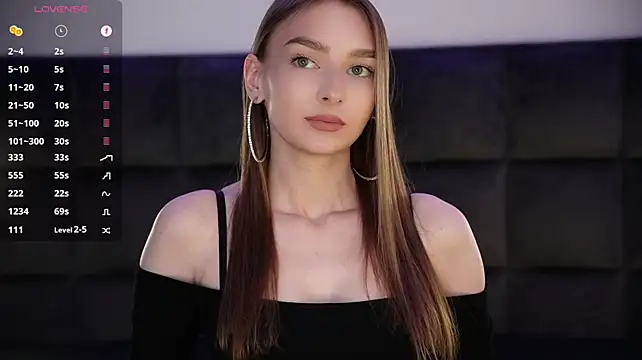 GoldieHarrington - squeeze tits