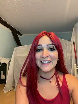 IlFiorePiuBello- - LT get my snap what? 😱