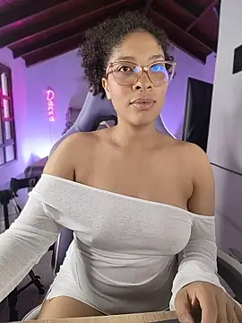 DannaBerry - show boobs 🍒