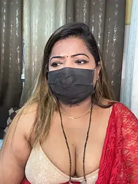 Lovely-Geet - BOOBS OILING😘😘