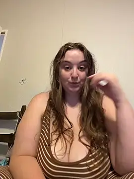 Caligirl9895 - Tits out 5 minutes-suck dildo/pinch nips