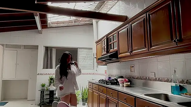 MarcellaGriffin - SUCK BOOBS GIRLS