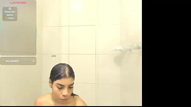 Dakota_ferreti_ - Rub clit on the shower