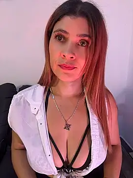 Skarlett_12_ - Show Boobs + control toy 1 min