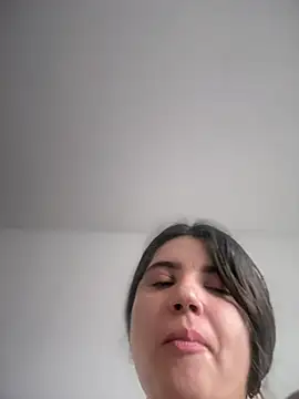 Horny_roomiess - naked + fingering