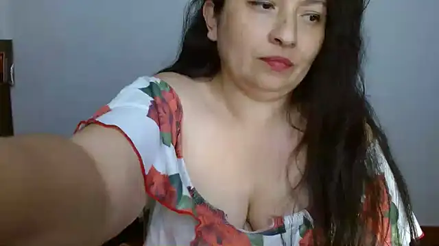 Victoriaevans1 - deep throat and ride dildo
