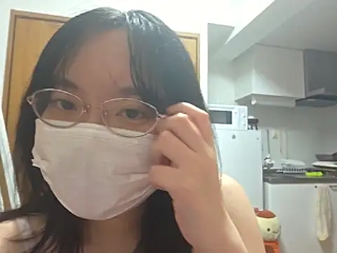 Momonga_ichigo - スカート脱ぎ脱ぎ、エロパンツお披露目💕