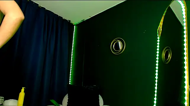 Sara_ow - spit tits