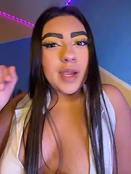 Laulin_TayyyX - Show tits🍒✨