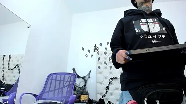 Esmeralda06 - Twerking in POV cam ♥