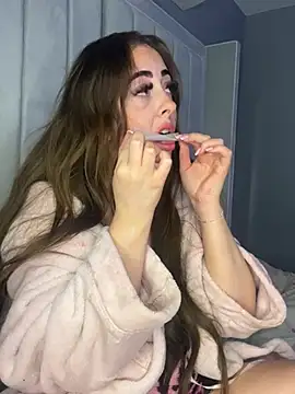 BrunetteBarbieXx_ - Sex vid, bj vid, tele