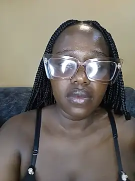 Cherrybabes - Last tipper gets a free whatsapp call