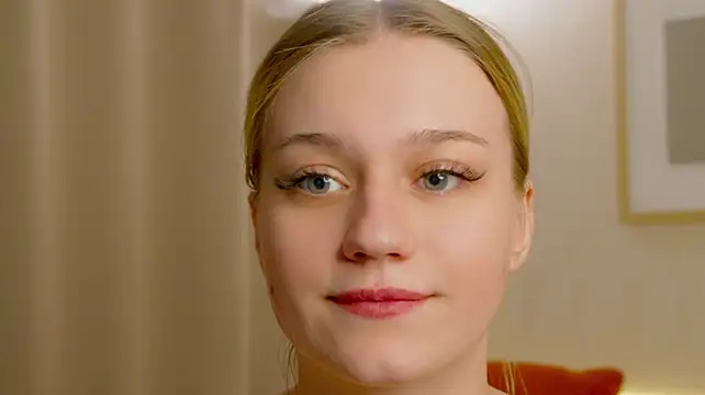 AliceSpice - play with my nipples
