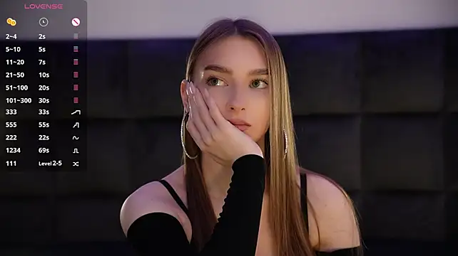 GoldieHarrington - shake big boobies