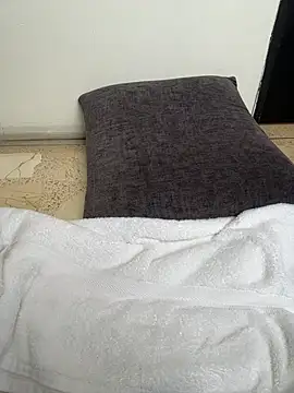 Luna_blanncoo - Domi play time