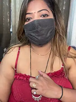 Lovely-Geet - BOOBS OILING😘😘