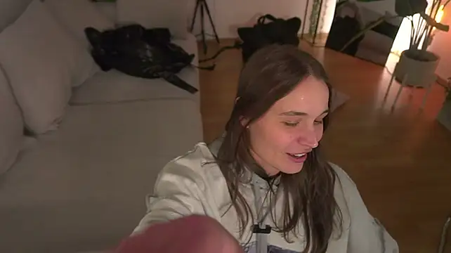 Lisa_schiele - make my panties wet with pussy kisses