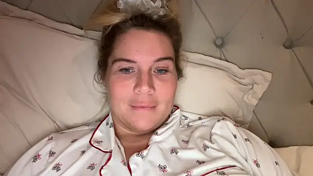 Erincheshire - LT GETS CONTENT & SNAP