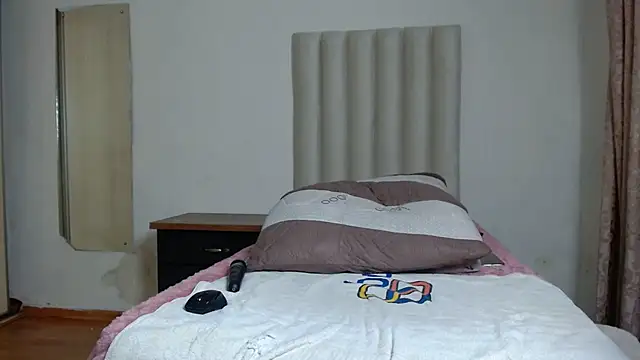 CaramelBaddie16 - SQUIRT IN DOGGY