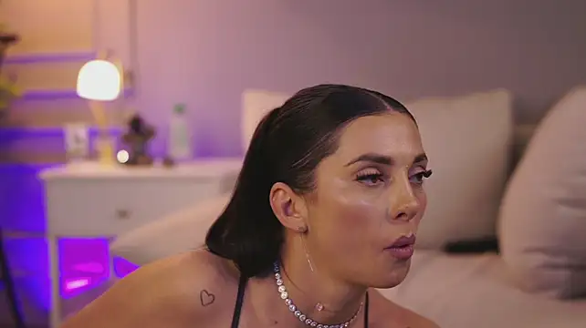 EllyLynne - Brigthen my day with pleasure