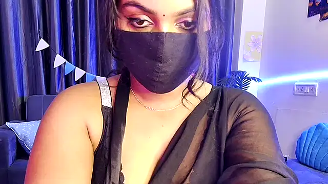 Goddess_niharikaa - Change attire ....