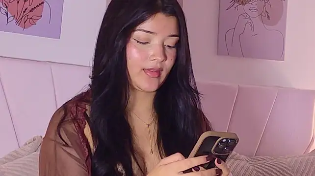 EmmaBlossom - Ass close up, no panties