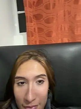 hellen_tease