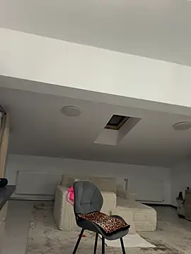 KylieKroftt - Recover from yesterday😈
