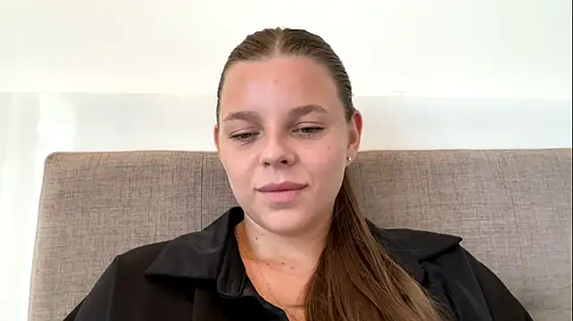 AmieLendor - Video with my masturbation in PM