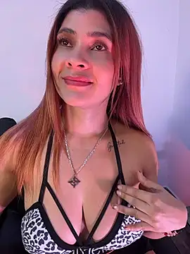 Skarlett_12_ - Please don't stop + control toy 1 min