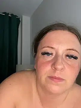 Poppyshaw_ - Naked 5 Mins