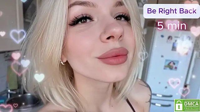 AstroVixen - 🍓Show my breasts🍓